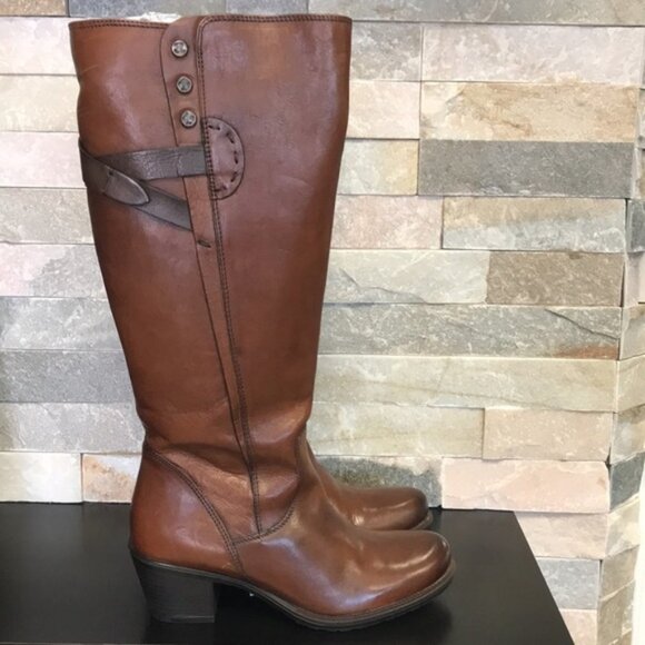 Clarks Maymie Stellar Knee High Boot(H81-4) - Picture 3 of 14